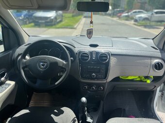 Dacia Lodgy 1.5 dCi 2012 79kW - 7