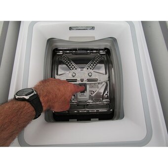 Predám ZÁNOVNÁ, automatická práčka INDESIT, display, A+++ - 7
