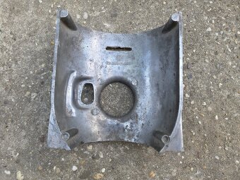 Kryt karburátora - 7