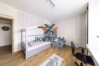 VEĽKÝ 3 - IZBOVÝ BYT 92M2 NA PREDAJ - PIEŠŤANY-CENTRUM - 7
