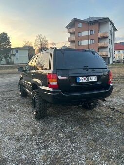 Jeep Grand Cherokee 2,7 - 7