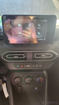 Predám Dacia Sandero 1.0 T, r..v 2025 - 7