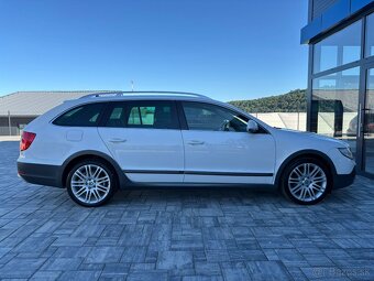 Škoda Superb Scout 2.0 TDI CR 4x4 DSG 2012 220000km - 7