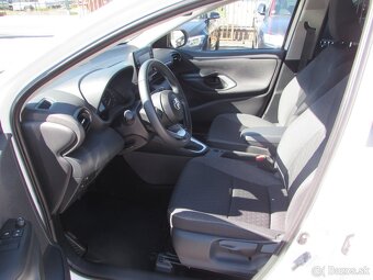 Toyota Yaris 1.5 HYBRID - NOVÝ SERVIS + KONTROLA HEV systému - 7