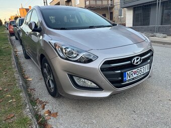 TOP STAV - Hyundai i30 CW 1.6i CRDi VGT GO, IBA 75900 km - 7