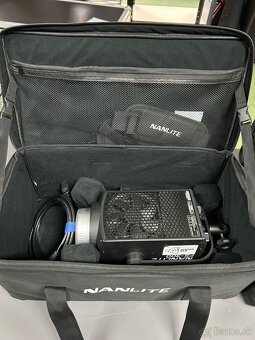 Predám set štúdiových svetiel Nanlite FS-300 - 7