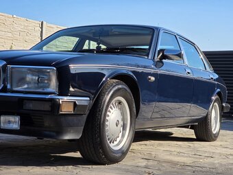 Jaguar Daimler XJ40 - 7