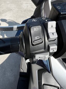 Honda Forza 300 - 7
