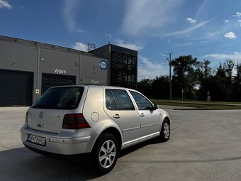 Volkswagen Golf 1.6 SR – pojazdný, vhodný na ND alebo opravu - 7