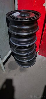 Predám plechové disky 6JX15 ET35 na škoda scala... - 7