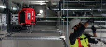 Zelený líniový laser Hilti PM 2-LG + statív PMA 20 - 7