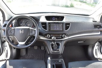 HONDA CR-V /manuál 6 / 2016 / benzín/ - 7