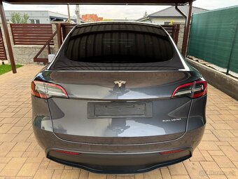 Tesla Model Y ° Dual motor (4x4) ° LR ° 2021 ° - 7