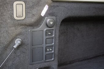 Land Rover Discovery 3.0 SDV6 SE - 7