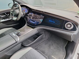 Mercedes-Benz EQE 53 AMG - 7
