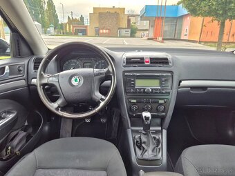 Predám Škoda Octavia Combi 2 Elegance 2.0 TDI 103kw M6 - 7