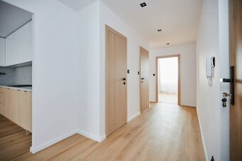 NA PREDAJ,4-izbový byt Košice - Západ - Michalovská ul. - 7