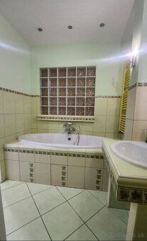 2 - izbový byt na sídlisku Družba - 7