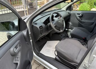Opel Corsa 1,2 i klima , 2 sady kol benzín manuál 55 kw - 7