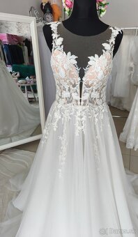 Predám nádherné úplne nové   svadobné šaty s jemné trblietav - 7