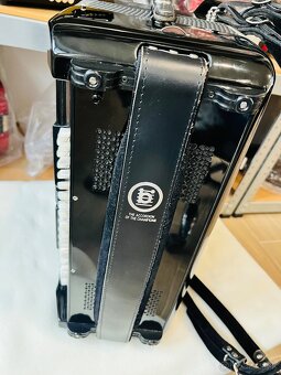 Predám profesionálny akordeón Borsini Wienna 374- 96 basový - 7