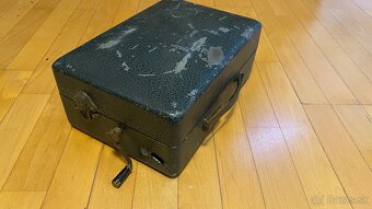 Predam starý zberatesky Gramafon Coumbia spolu zo zbierkou p - 7