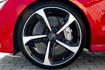 AUDI RS7 - 7