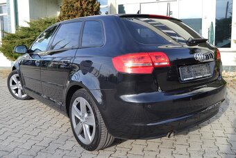 AUDI A3 2.0 TDI, R. 2011, TEMPOMAT, ELEKTRÓNY R17, BIXENÓNY - 7