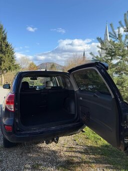 Toyota Rav 4 - 7