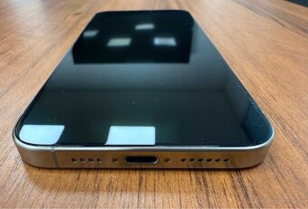 iPhone 15 Pro Max 256gb - 7