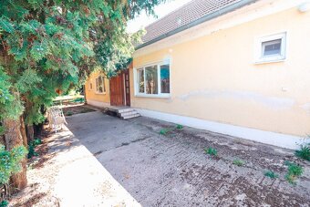 Obývateľný dom na veľkom pozemku v Malých Dvorníkoch - 7