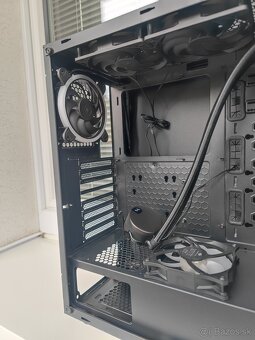 Predam PC skrinku/bednu + vodne chladenie - 7