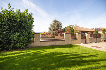 Predaj dom s bazénom, vírivkou, saunou, 792m2 pozemok-Sloven - 7