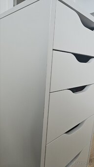 Šufliková skrinka z Ikeai ALEX - 7