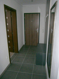 Na prenájom 2 izbový byt s parkovacím miestom, Piešťany. - 7