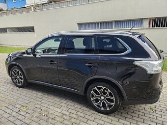 Mitsubishi Outlander III 2,2 Di-D, 7 miest - 7