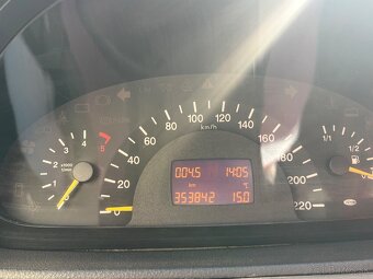 Mercedes Vito - 7