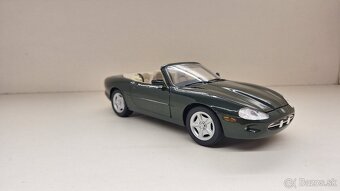 1:18 JAGUAR XK8 - 7