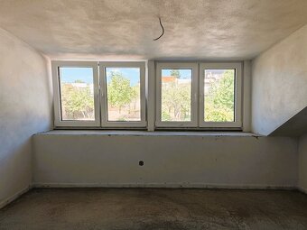 PREDAJ 4 IZBOVÝ BYT S KRÁSNYM VÝHĽADOM NA ZOBORE, BALKÓN 13 - 7