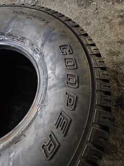 2ks pneu 35x12.5 R15 na rezervu. - 7