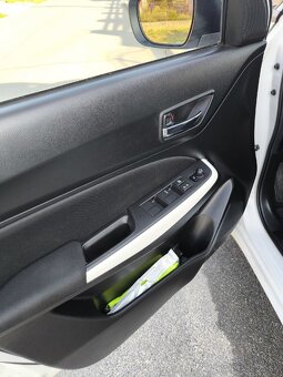 Suzuki SWIFT 1.2 , mild hybrid, 4x4 - 7