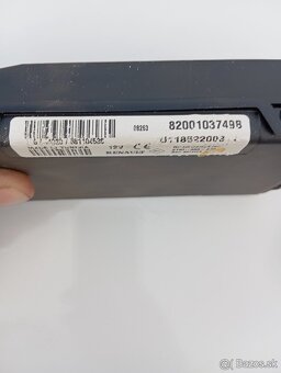 riadiaca jednotka centralu s kľúčom Renault Thália rok 2011 - 7