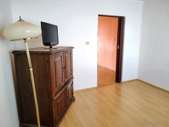 MOVEON ponúka priestranný (72m²) 3i byt s lodžiou - 7