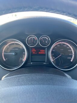 Peugeot 308 1,6HDi r. 2010 - 7