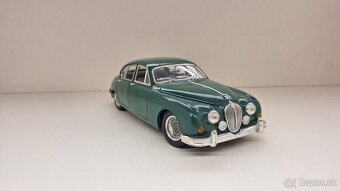 1:18 JAGUAR MARK II - 7
