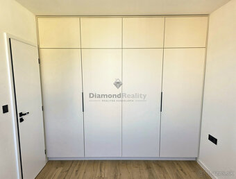 PREDANÝ - Na predaj pekný 2 izbový byt na ulici Krivá, Košic - 7