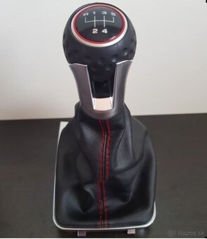 GTI radiaca paka s červeným prešivaním - 7