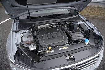 Volkswagen Passat Variant 2.0 TDI Elegance 4Motion DSG - 7