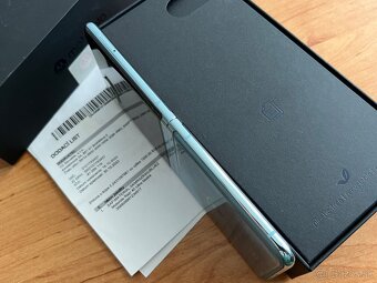 Motorola Razr 40 Ultra Glacier Blue 256GB - 7