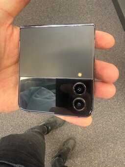 Samsung Galaxy Zflip 4 128Gb - 7